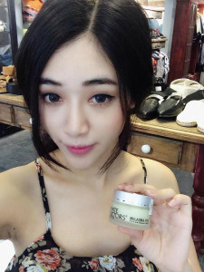Kem trị nám da sạm da tàn nhang White Doctors